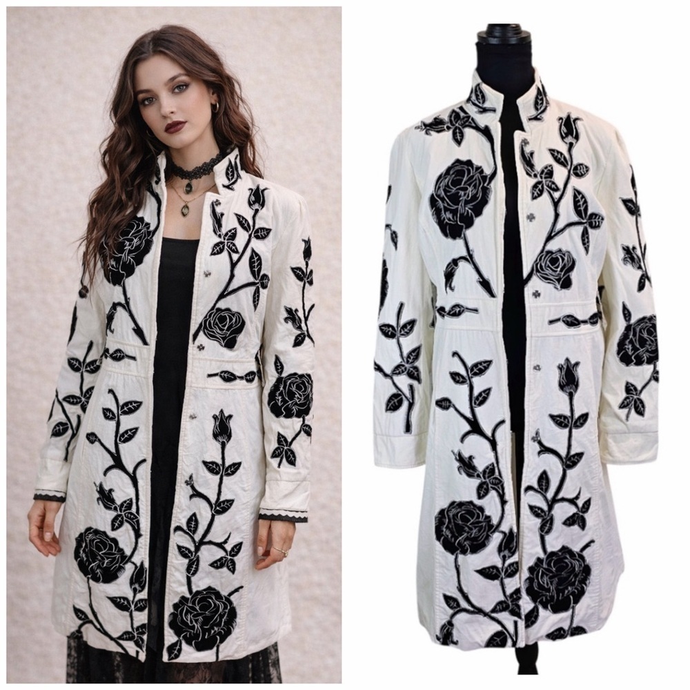 Newport News Velour Floral Applique Snap Trench Coat 14 Whimsigoth Dark Romantic
